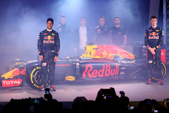 Команда Red Bull представила раскраску своего нового болида