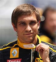 Первый действующий пилот Формулы 1 Виталий Петров